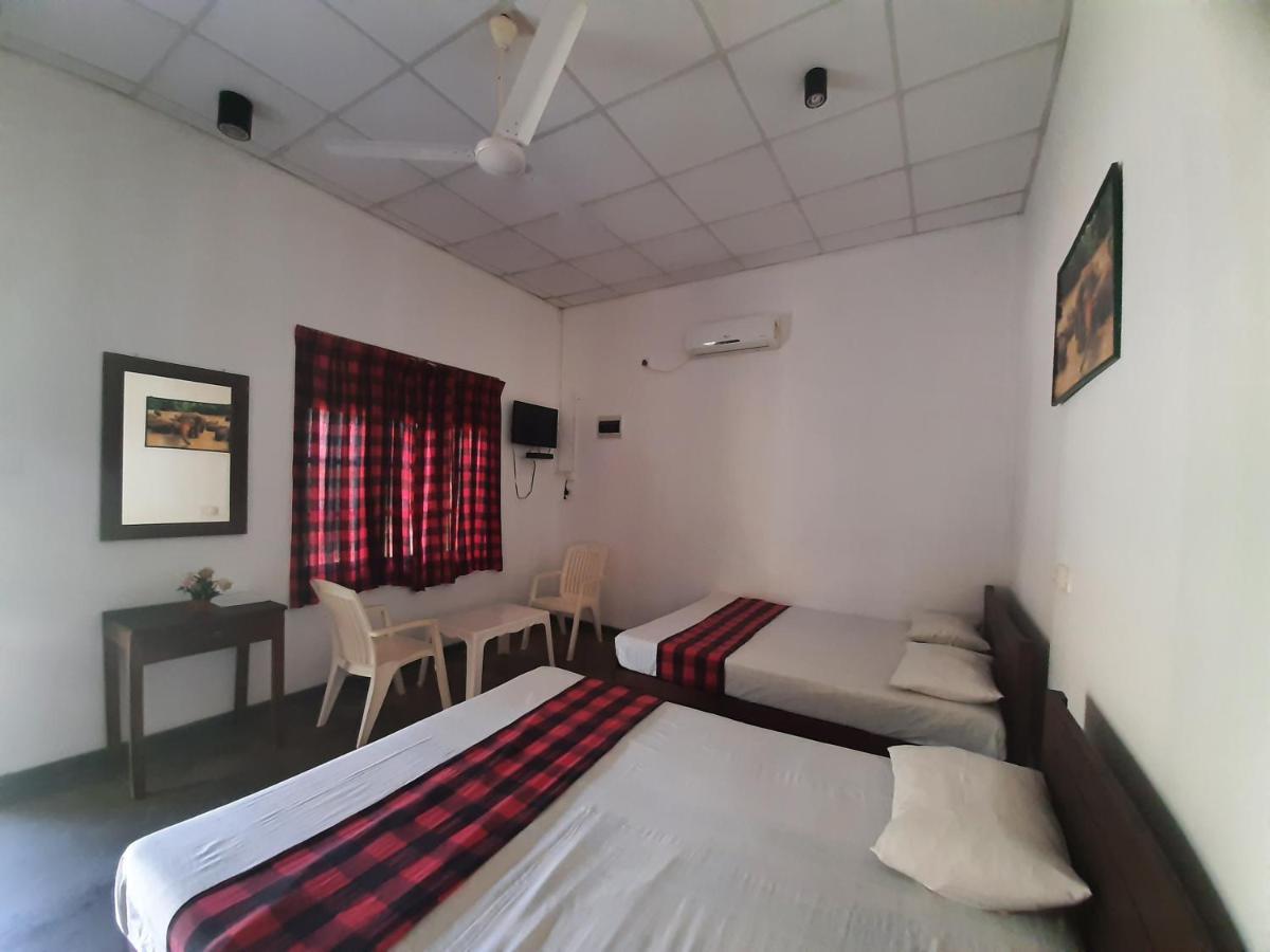 Hotel Katagamuwa Rest Kataragama Exterior foto